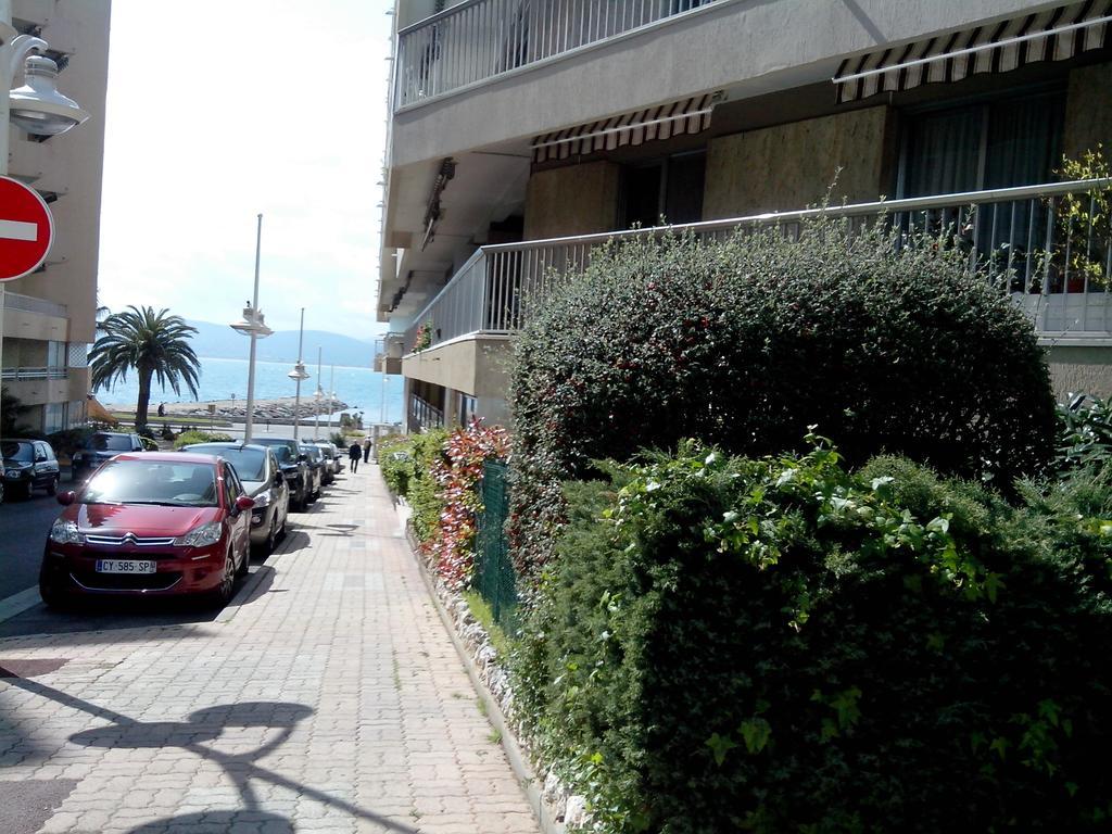 Appartement Promenade Des Bains Saint-Raphael  Ngoại thất bức ảnh